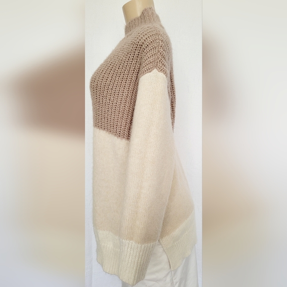 Ann Taylor Women Oversize Wool Blend Seeater Colorblock Mock Neck Cream/Mauve S - Picture 14 of 16